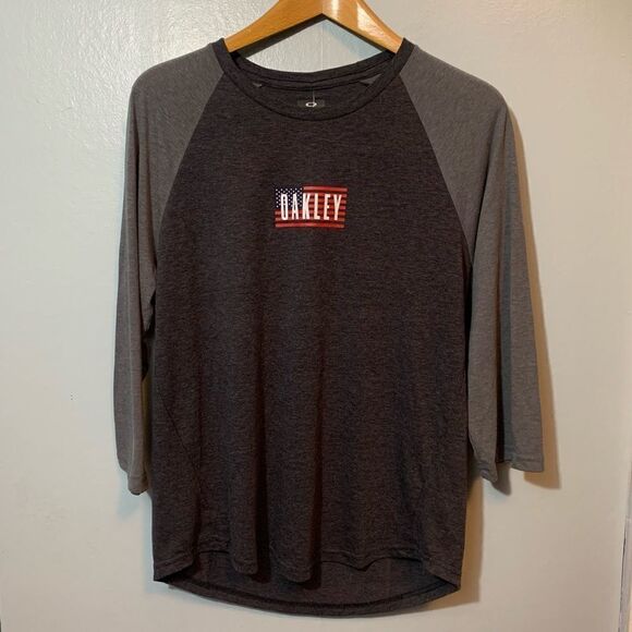 NWT Oakley 3/4 Long Sleeve TShirt Large - Picture 1 of 5
